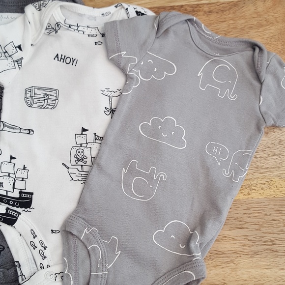 Last Chance! Newborn Baby Onesies and Shorts lot - Picture 3 of 8
